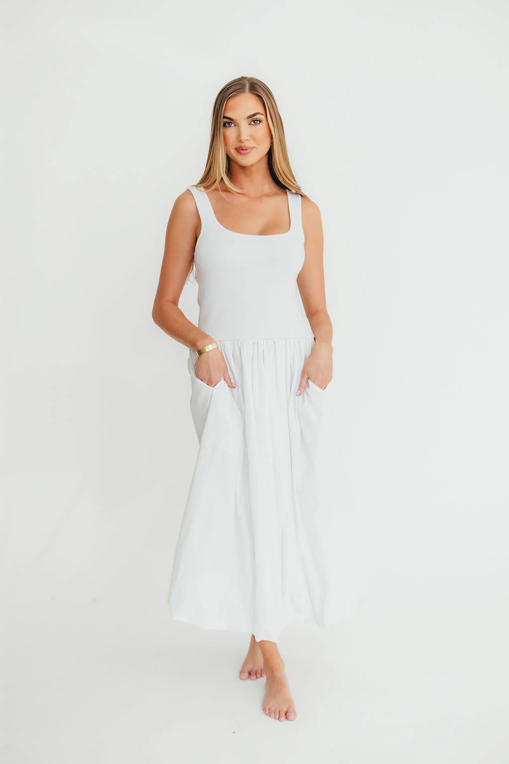 Betty Dress in White - Fashionser