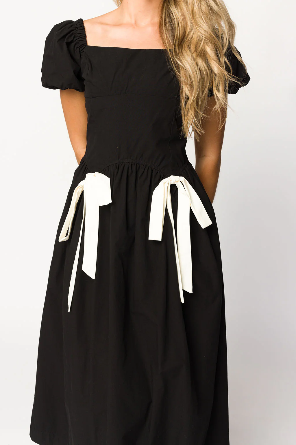 Ruby Midi Dress with Bow Detail in Black - Fashionser