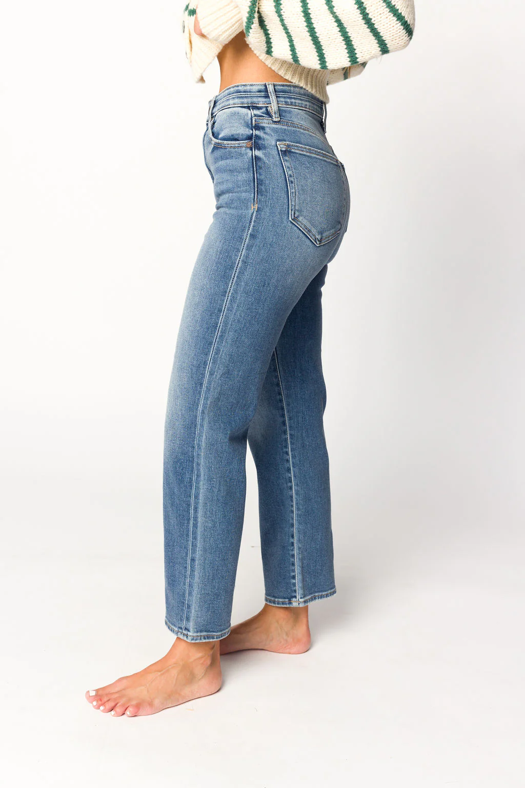 Tracey High Rise Relaxed Denim with Straight Leg in Dark - Fashionser