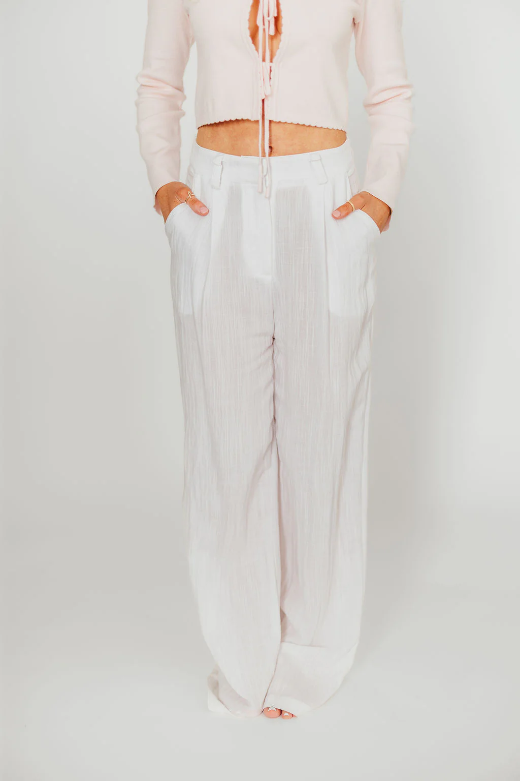 Tamren Pants in White - Fashionser