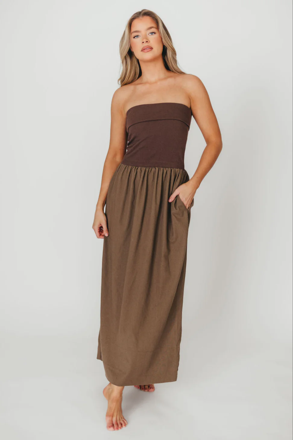 Kaylee Linen and Ribbed Knit Maxi Dress in Mocha - Fashionser
