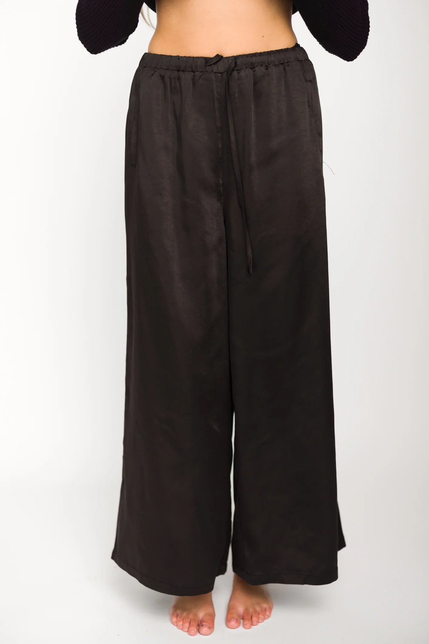 Mari Wide Leg Satin Pants in Black - Fashionser