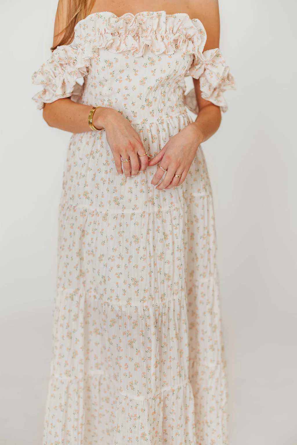 Margot Maxi Dress in Peach Floral - Fashionser