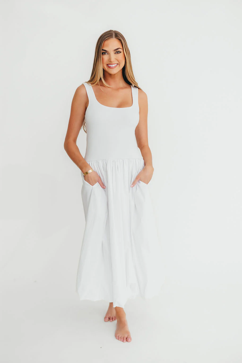 Betty Dress in White - Fashionser