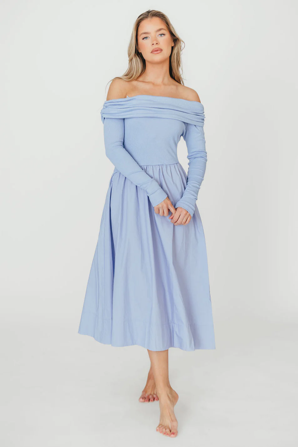 Francis Long Sleeve Off-Shoulder Midi Dress in Blue - Fashionser
