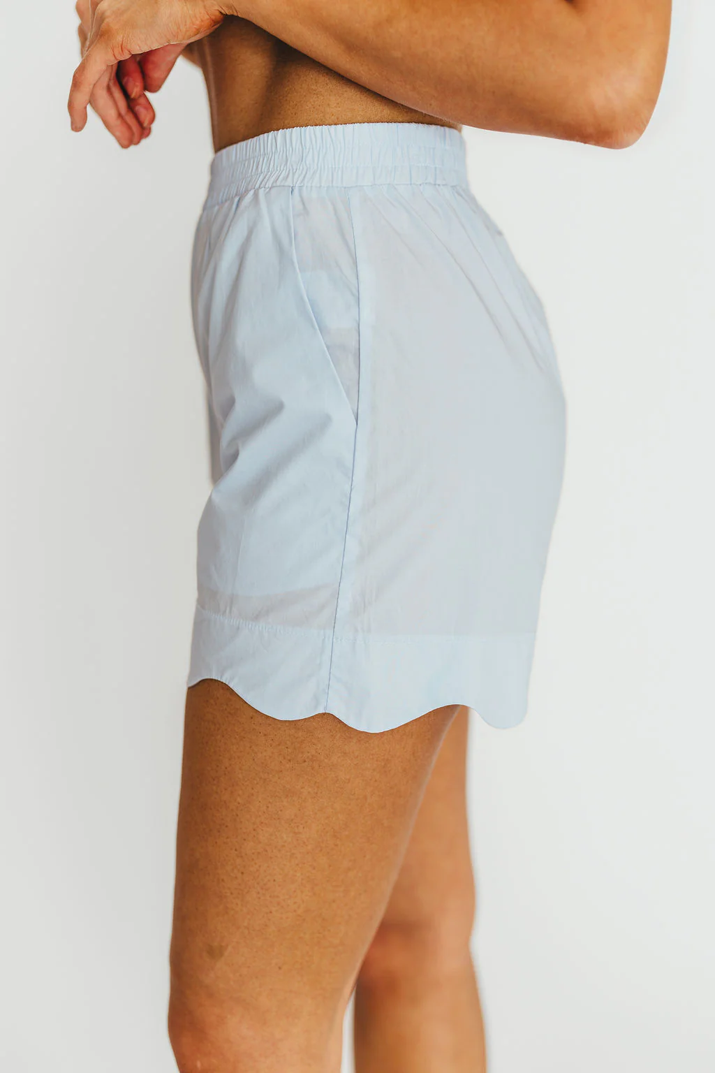Ricci Scallop Shorts in Blue - Fashionser