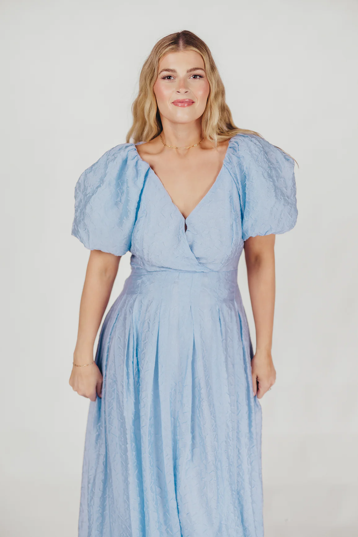 ASTR Linette Jacquard Midi Dress in Blue - Fashionser
