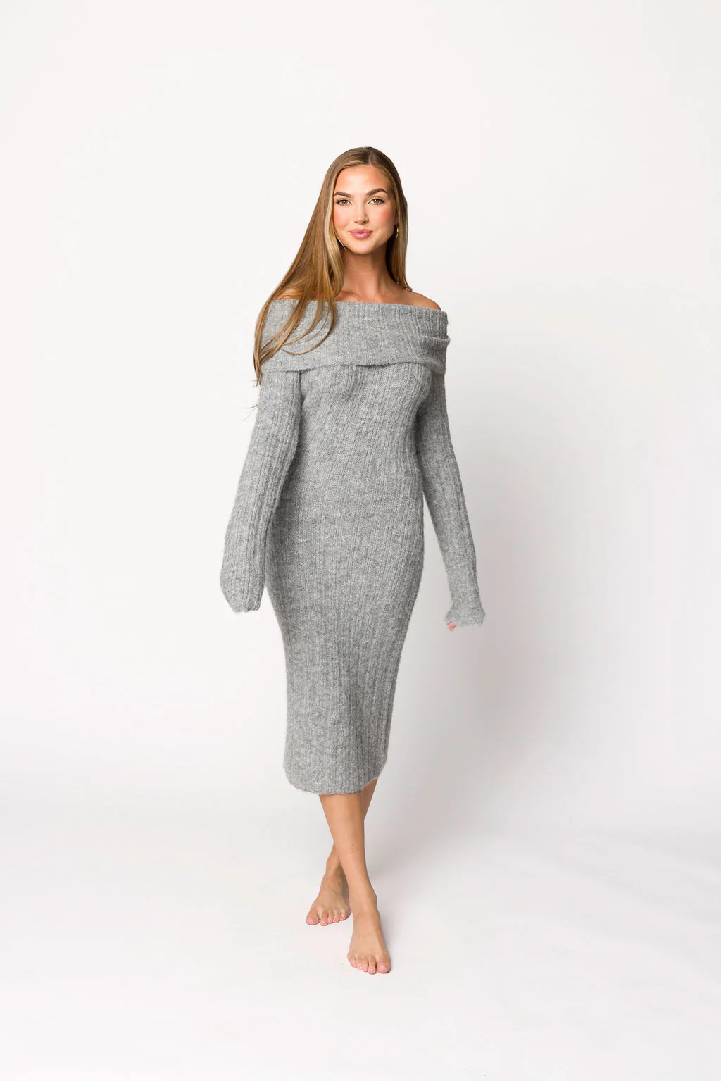 Beth Off-the-Shoulder Sweater Midi Dress in Heather Grey - Fashionser