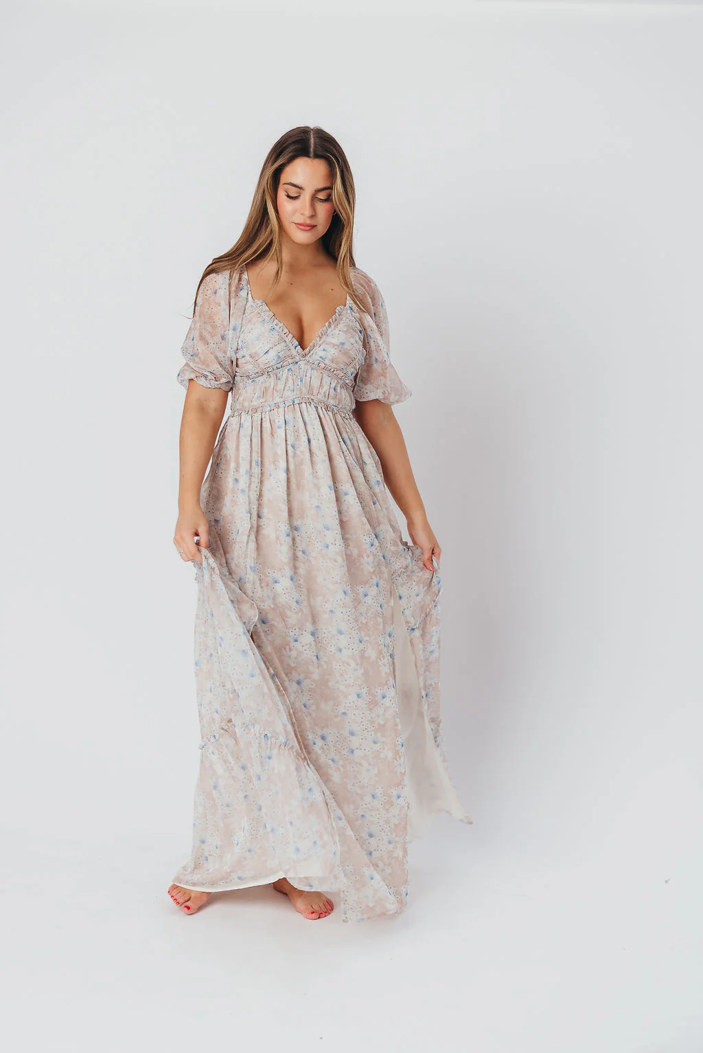Daphne Maxi Dress in Beige Blue Floral - Bump Friendly & Inclusive Sizing (S-3XL) - Fashionser