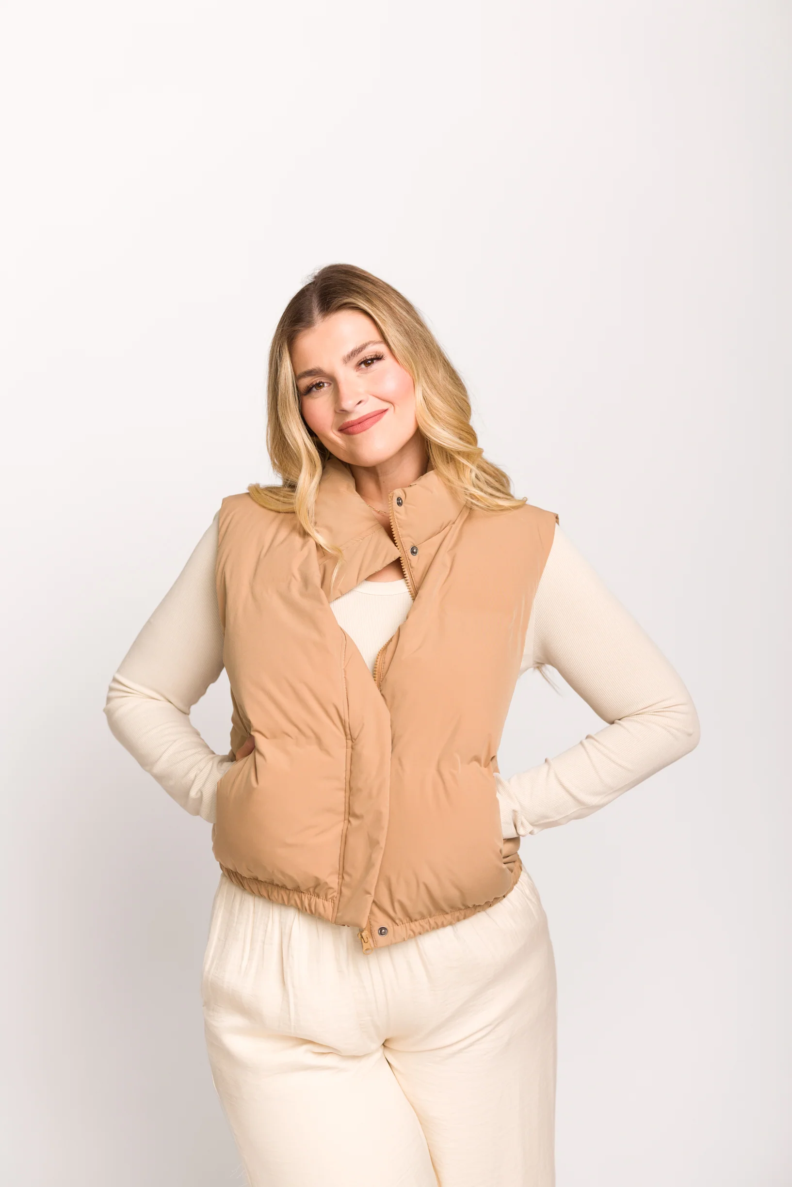 Aspen Vest in Tannin - Fashionser