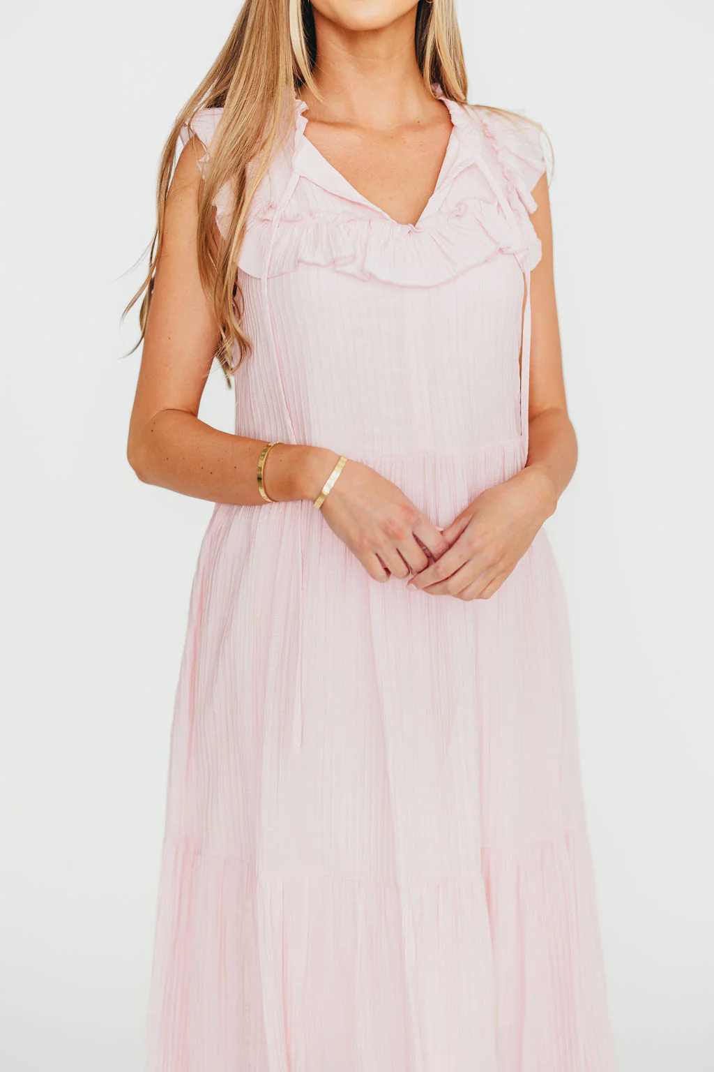 Brynn Ruffle Tiered Midi Dress in Pink - Fashionser