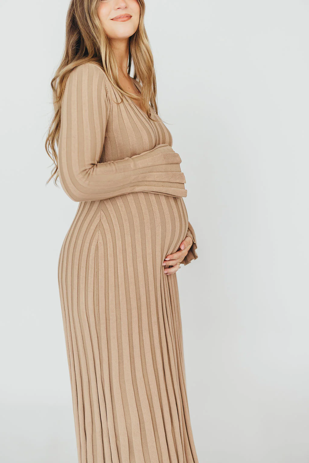 Hadley Long Sleeve V-Neck Knit Maxi Dress in Espresso - Fashionser