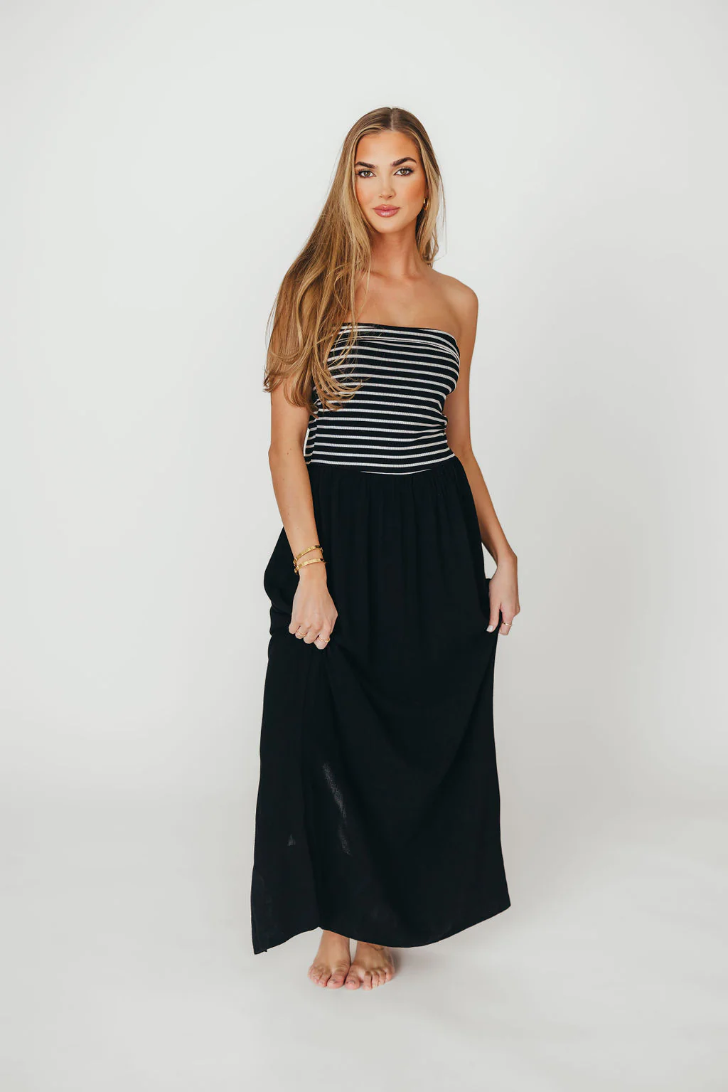 Annie Linen & Knit Maxi Dress in Black Stripe - Fashionser