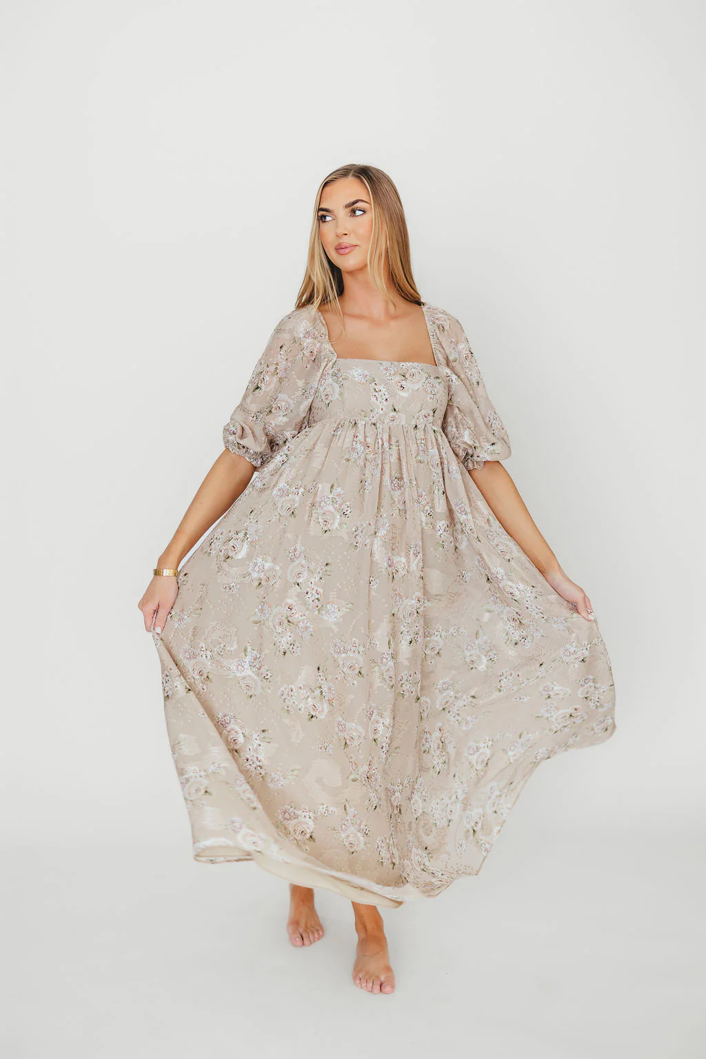 Mona Maxi Dress in Beige/Brown Floral - Fashionser