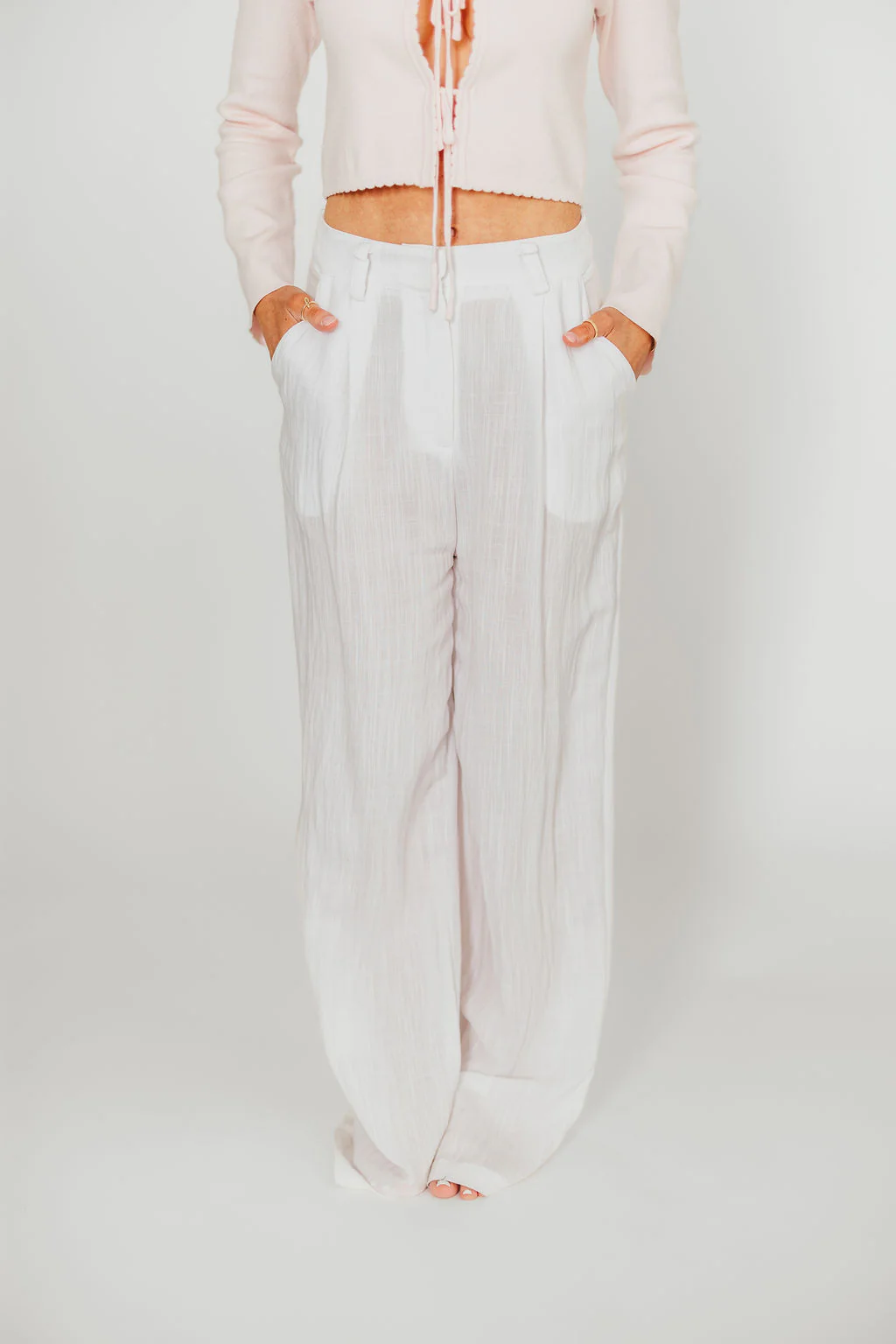 Tamren Pants in White - Fashionser