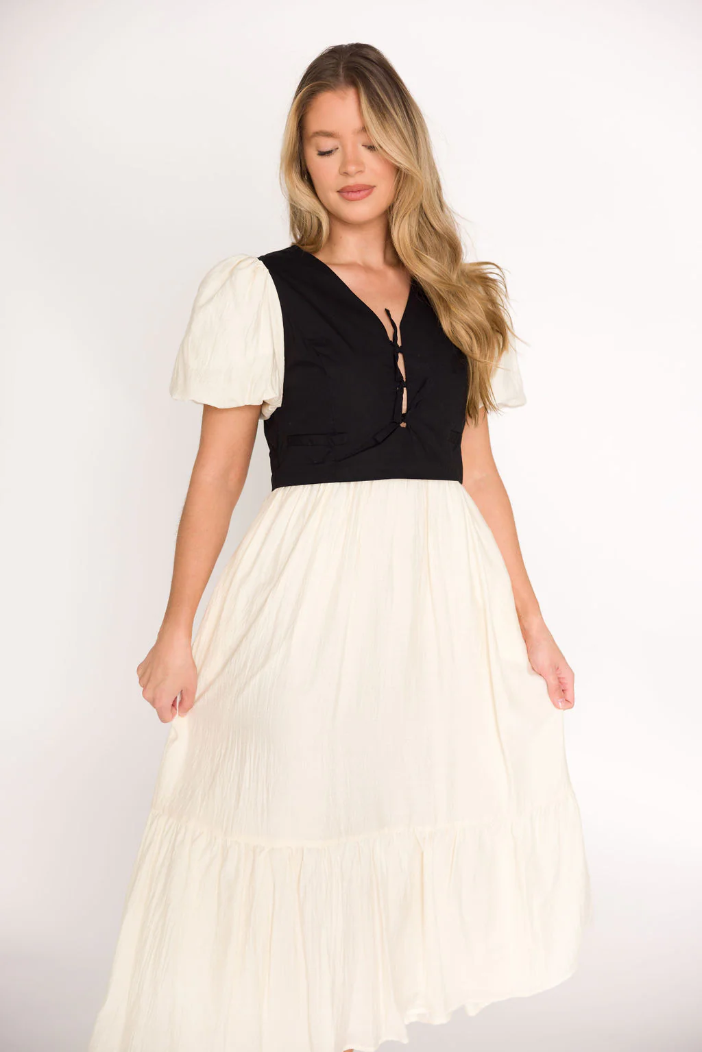 Mya Contrast Tie-Vest Midi Dress in Ivory/Black - Fashionser