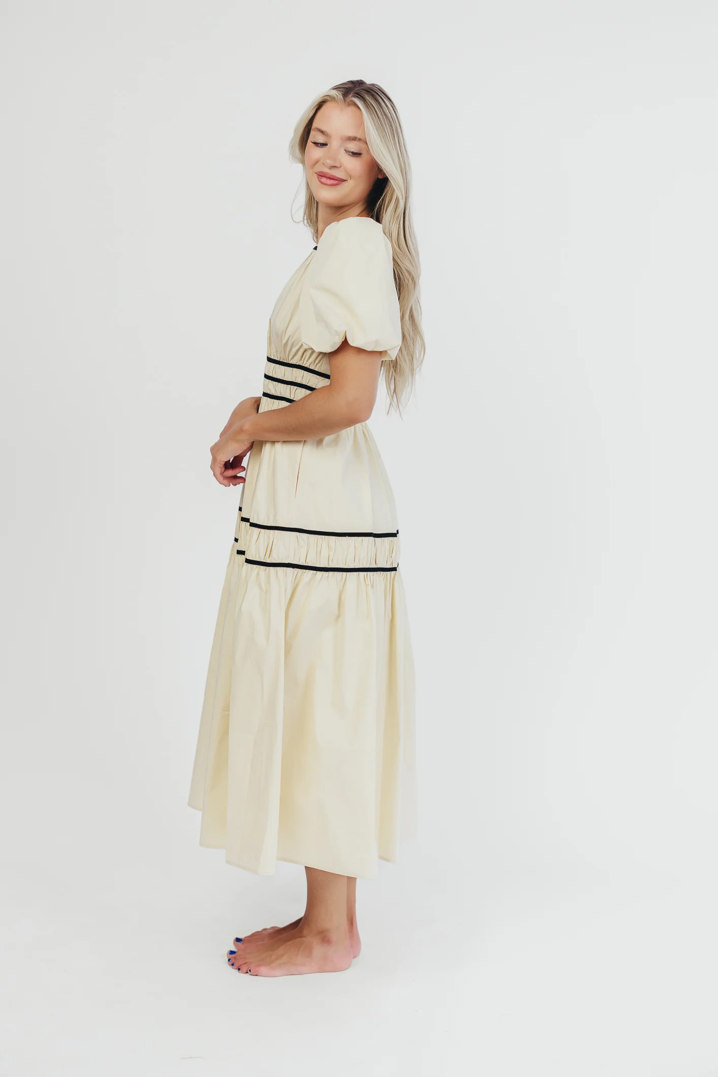Bradley Puffed Sleeve Tiered Maxi Dress in Cream/Black - Fashionser