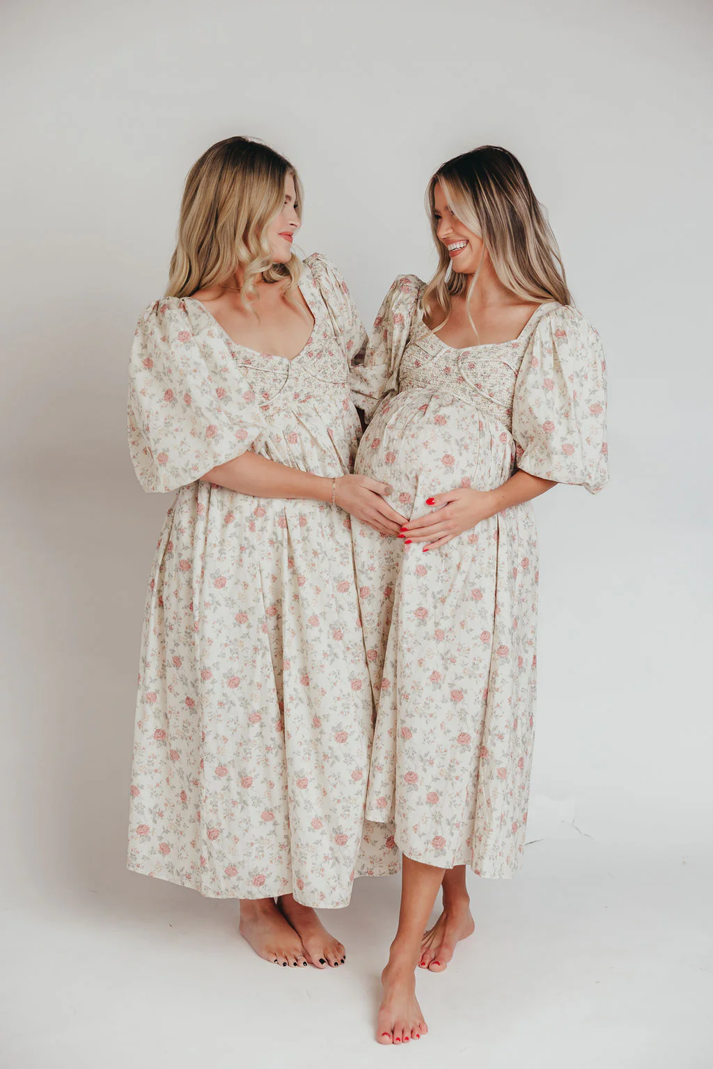 Harlow Maxi Dress in Off-White Floral - Bump Friendly & Inclusive Sizing (S-3XL) - Fashionser