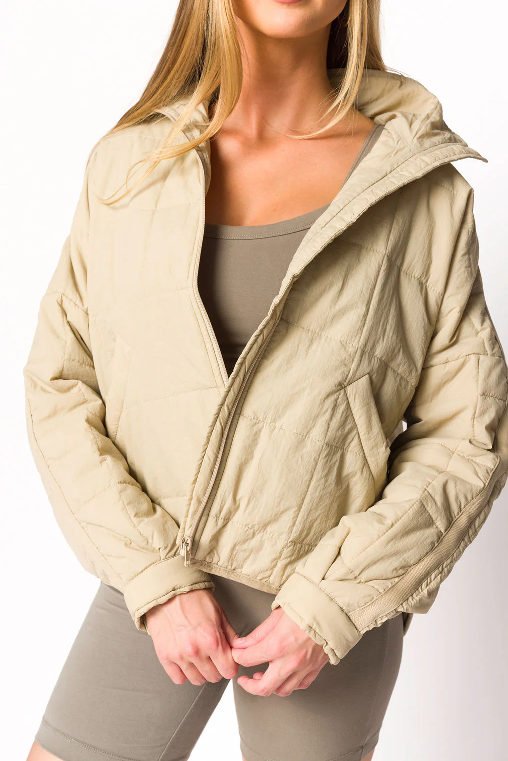 Layla Puffer Jacket in Bone - Fashionser