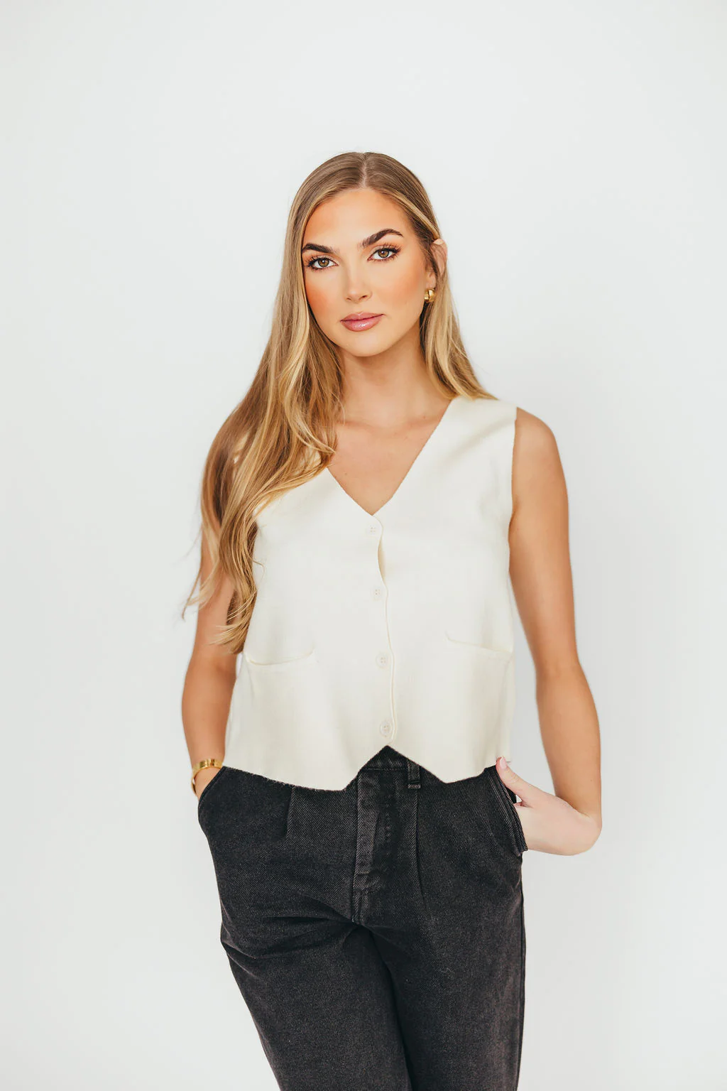 Kit Knit Vest in Ivory - Fashionser