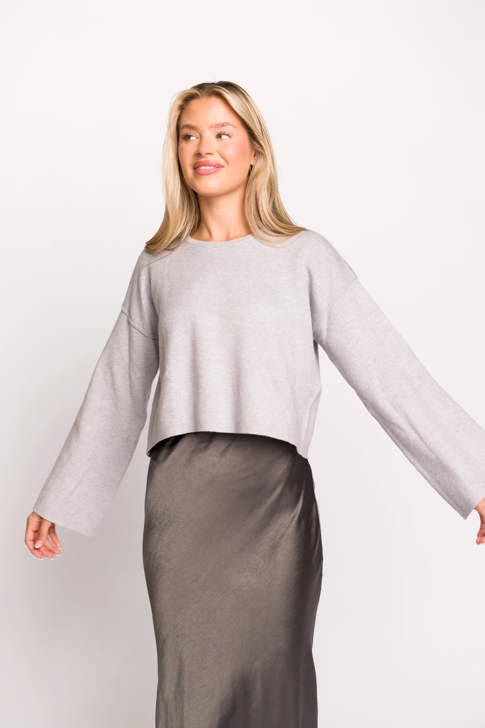 Maggie Cropped Knit Sweater in Heather Grey - Fashionser