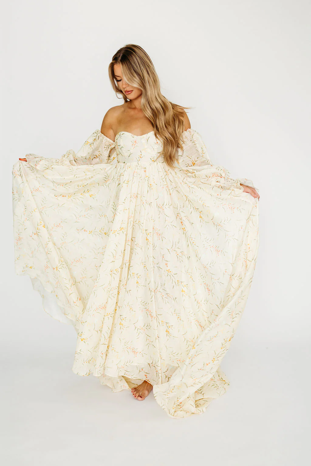 Delilah Dress With Train in Cream Floral  - Bump Friendly (XS-XL) - Fashionser