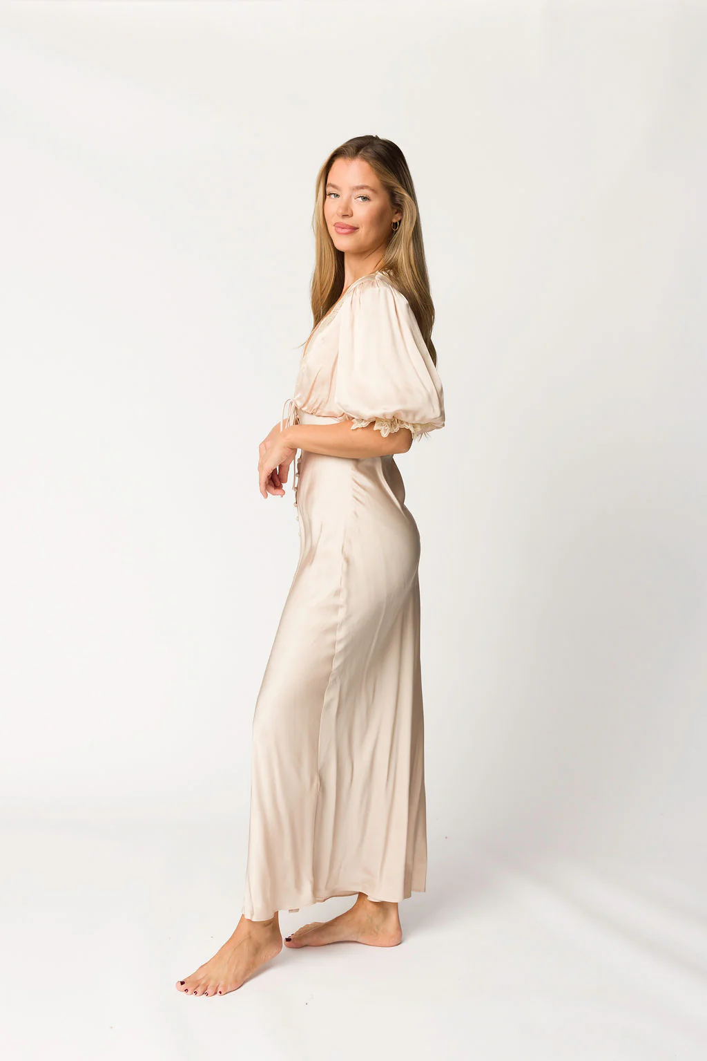 Honey Duster Maxi Dress in Dove - Fashionser