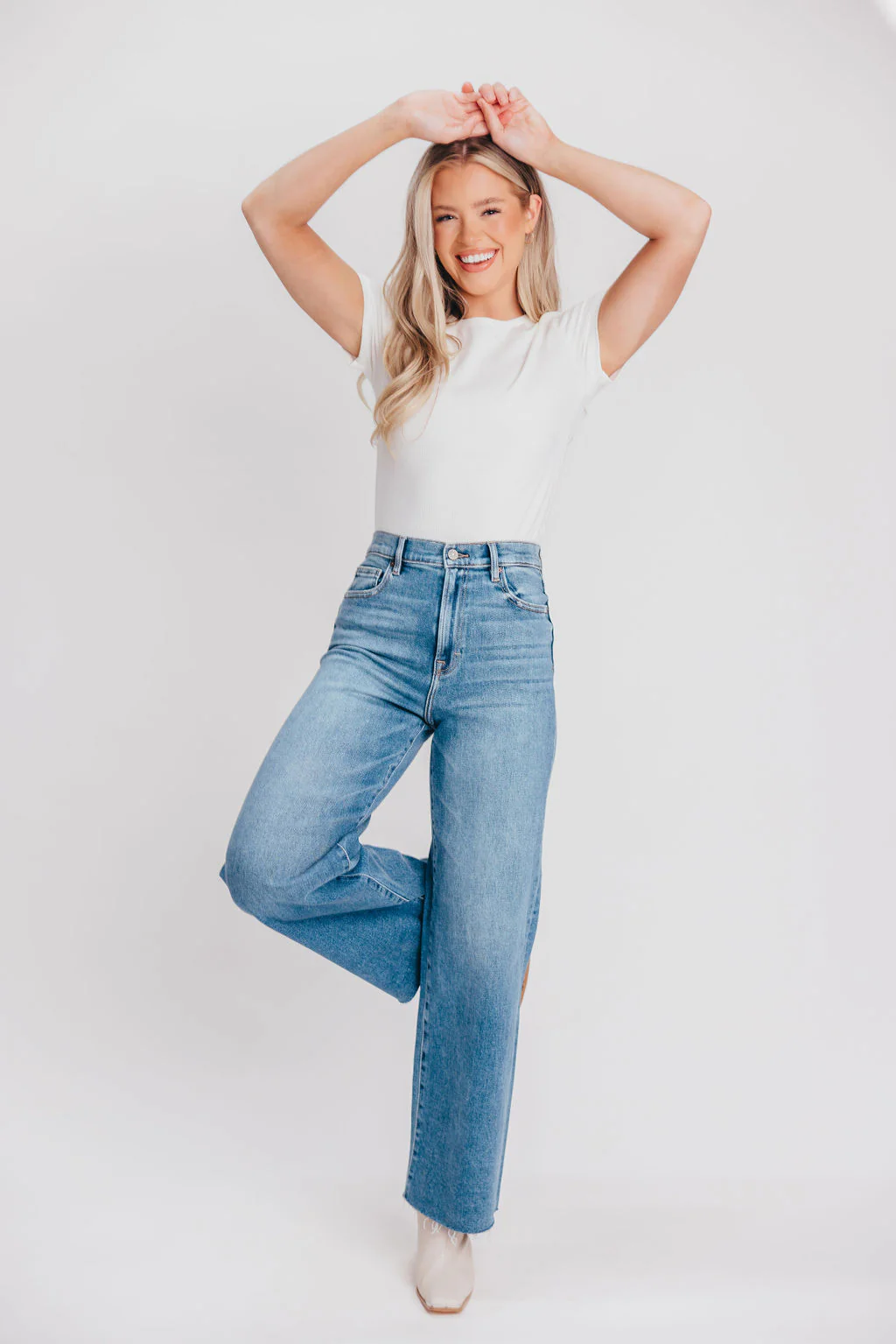 Logan High Waisted Dad Jean in Medium Wash - Fashionser