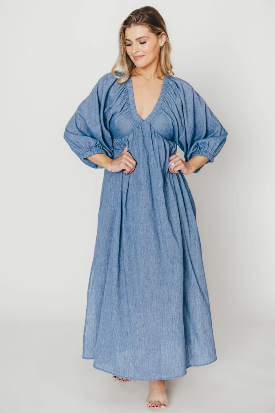 Finn V-Neck Midi Dress in Blue - Fashionser