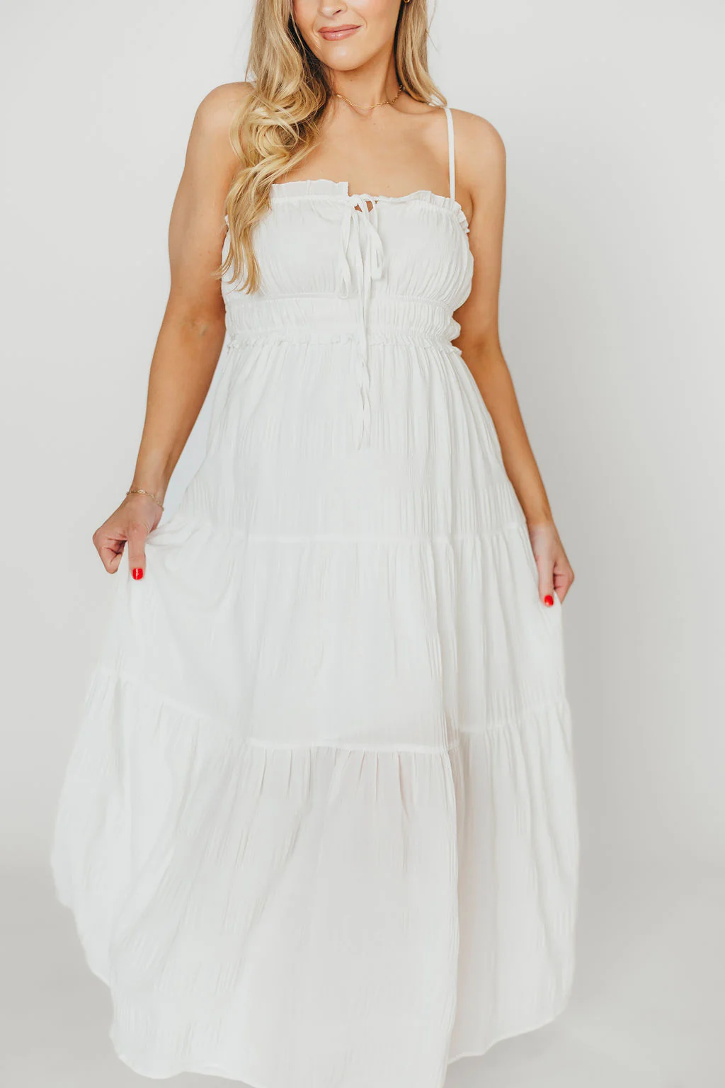 Elise Crinkle Maxi Dress in Off-White - Fashionser