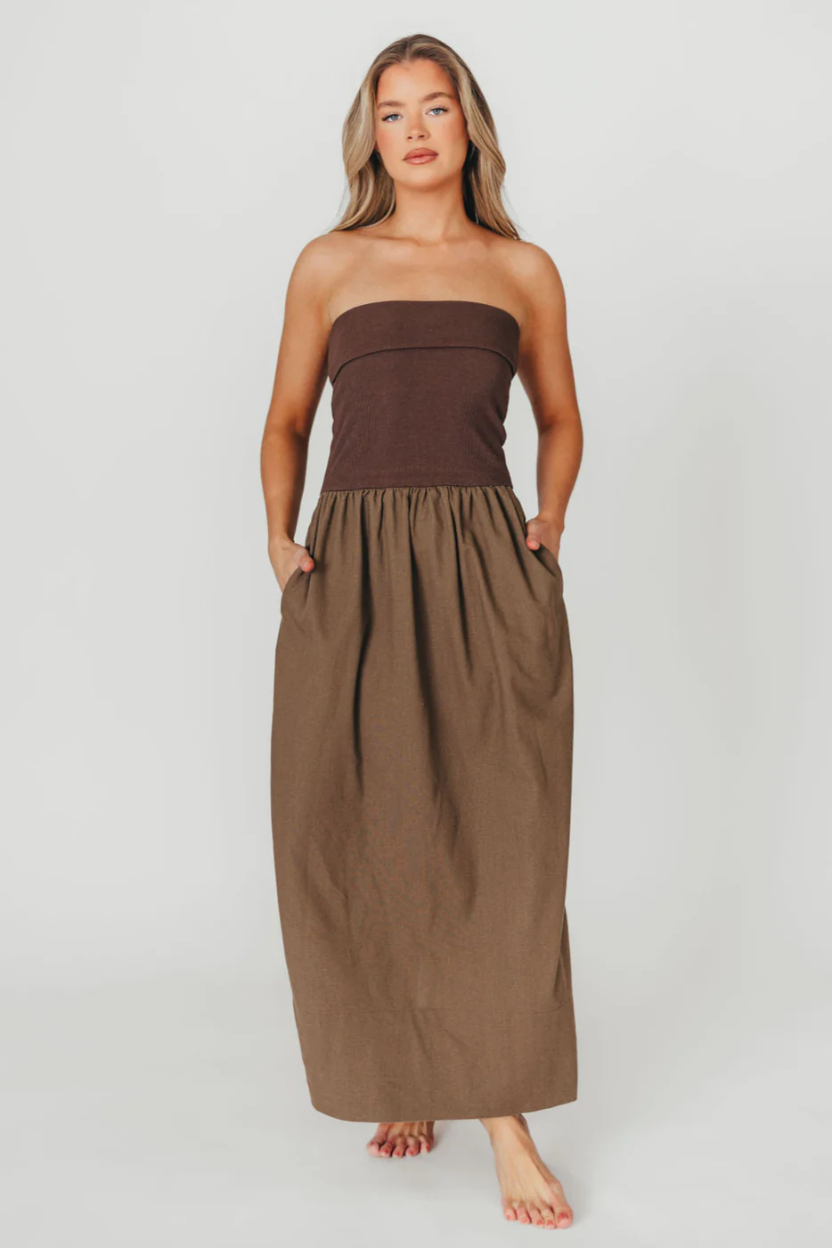 Kaylee Linen and Ribbed Knit Maxi Dress in Mocha - Fashionser