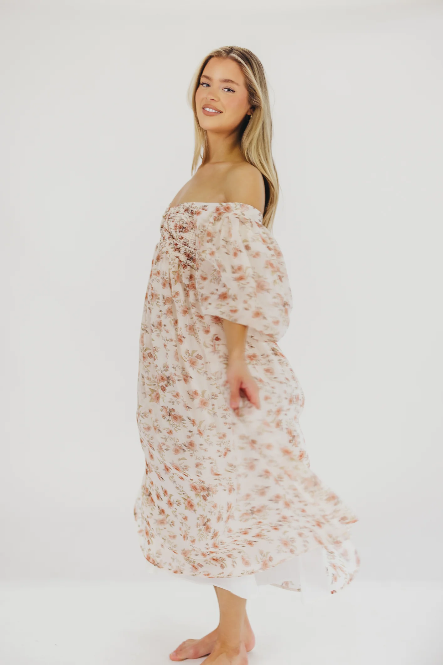 Harlow Maxi Dress in Ivory Floral - Bump Friendly & Inclusive Sizing (S-3XL) - Fashionser