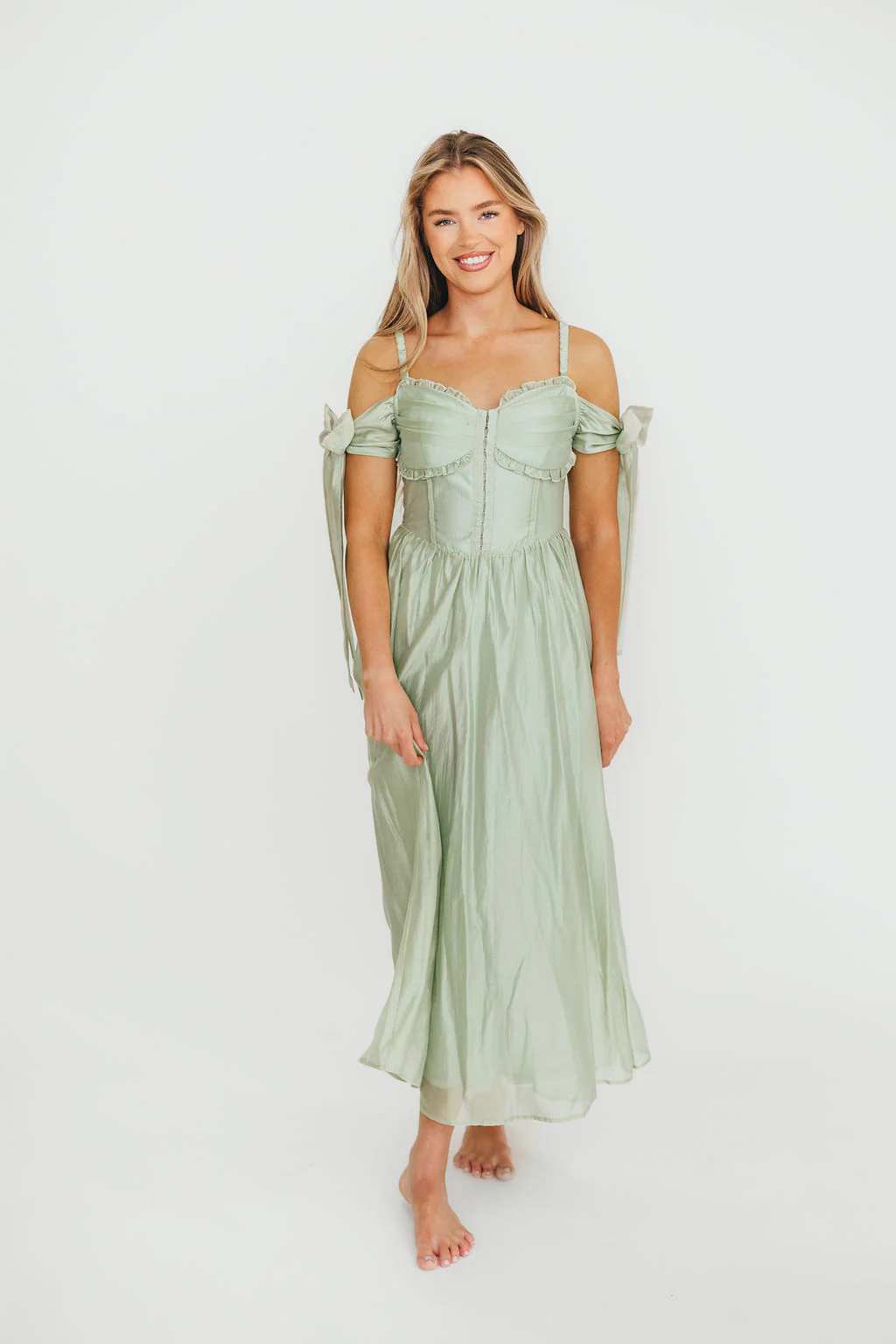 Paulina Sleeveless Sweetheart Midi Dress in Light Sage - Fashionser