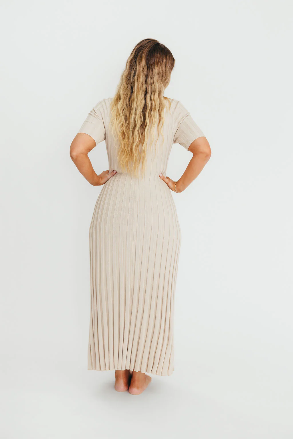 Oakley Ribbed Maxi Dress in Dusty Taupe - Bump Friendly - PRE-ORDER - Fashionser