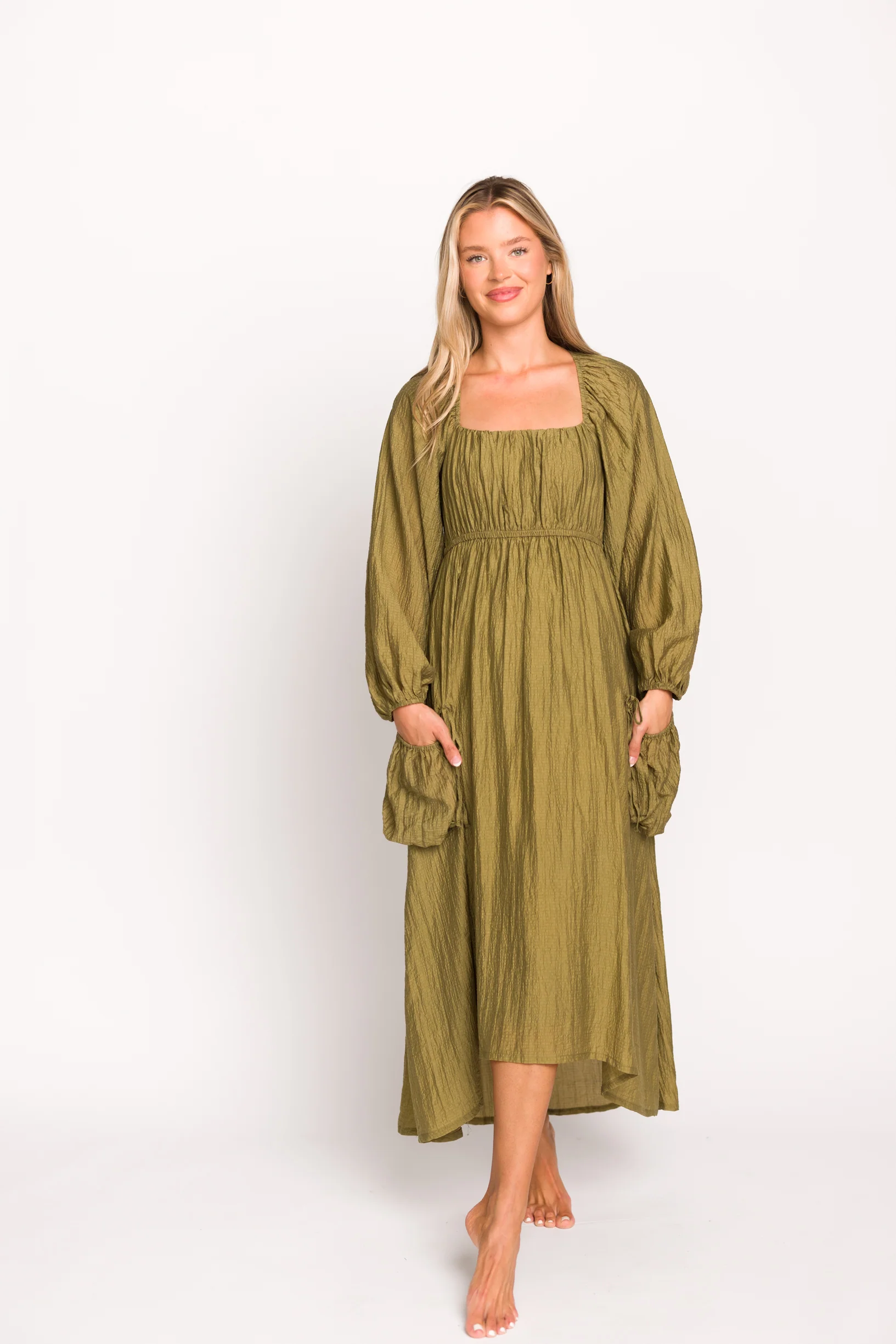 Ariana Long Sleeved Maxi Dress with Slouchy Pocket in Olive - Fashionser