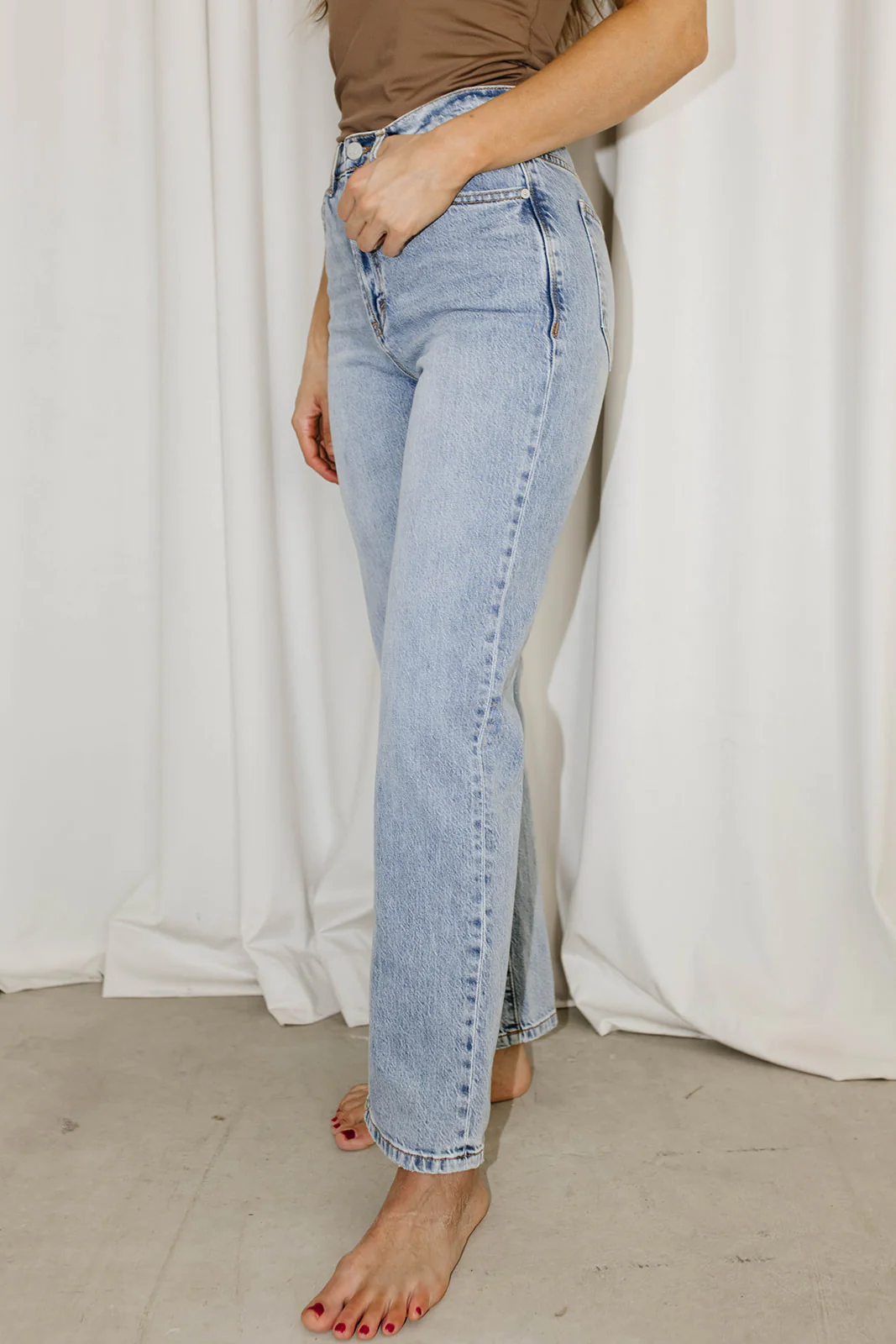 Peyton High Rise Straight Jean in Paloma - Fashionser