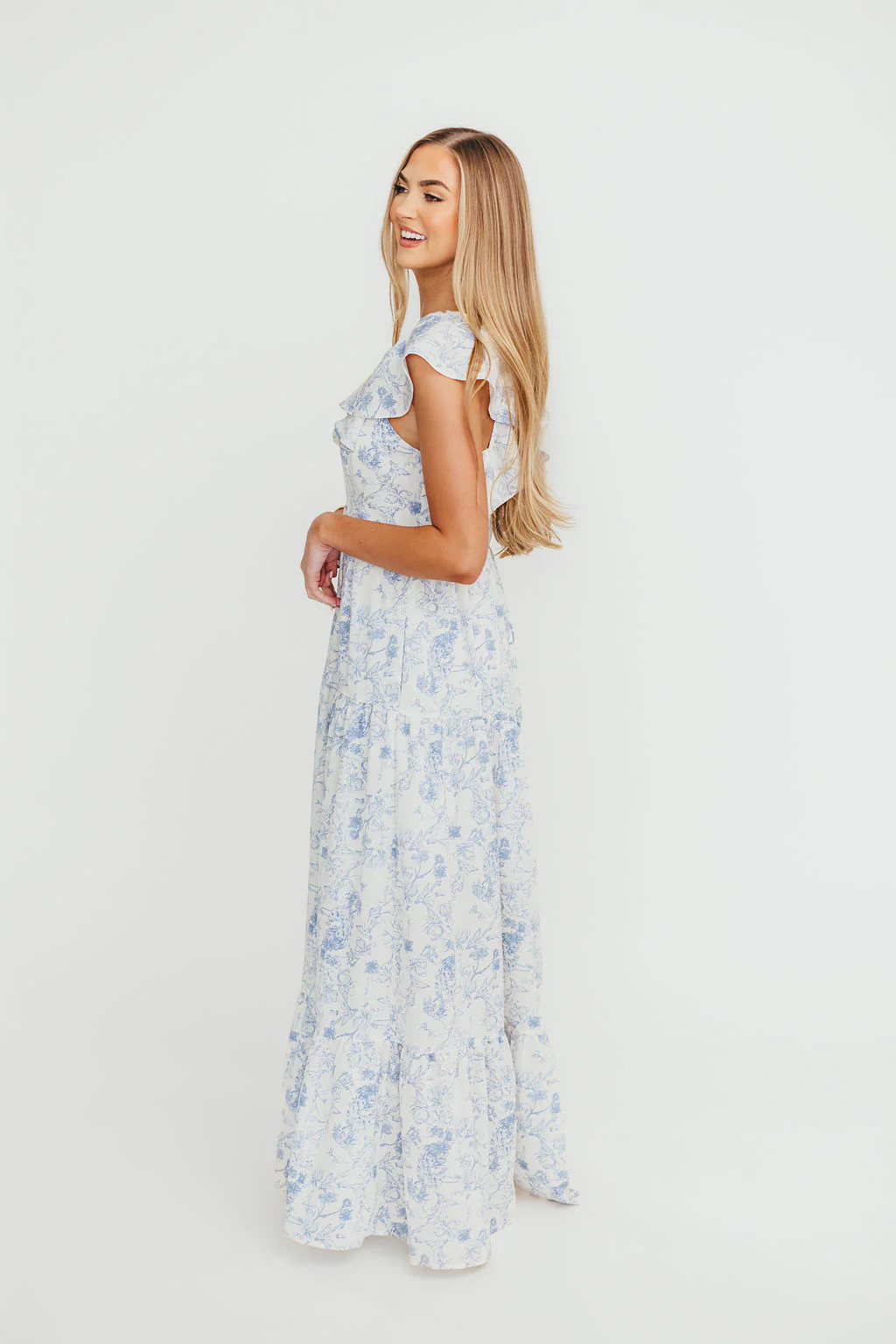 Dorothy Floral Button-up Maxi Dress in Blue/White - Nursing Friendly - Fashionser