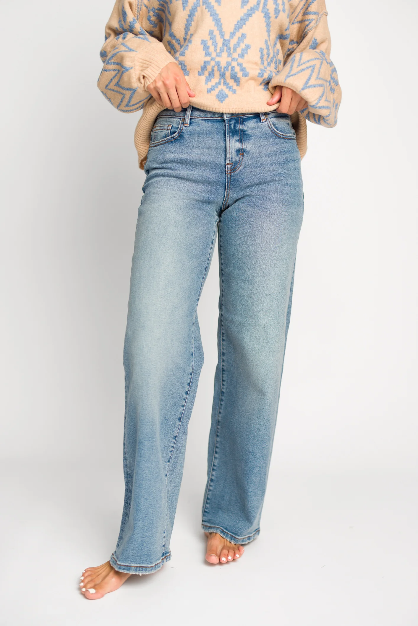 Logan 32�� Inseam High Rise Dad Jean in Medium - Fashionser