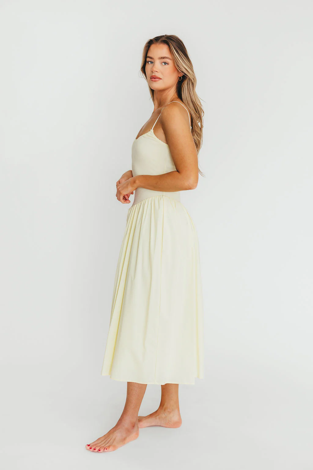 Lucy Midi Dress in Yellow - Fashionser