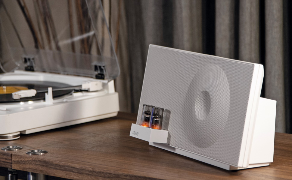 Speaker mit LED-Beleuchtung und langlebigen Vakuum Röhren mit Subwoofer-System