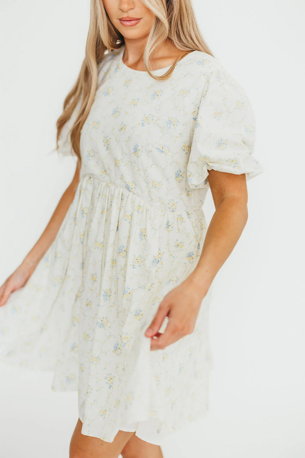 Tess Floral Mini Dress in Lemon - Fashionser